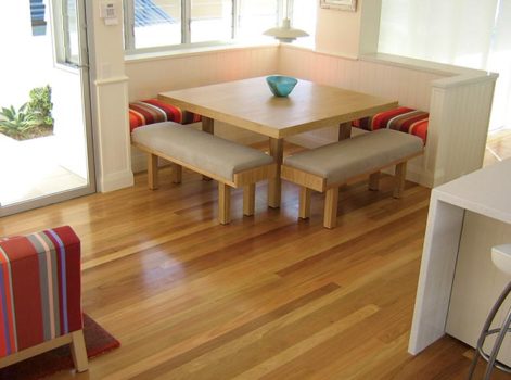 New England Blackbutt 03