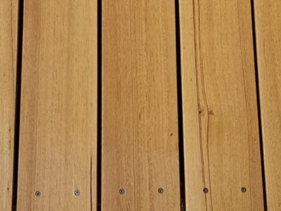 Silvertop Ash Decking 01
