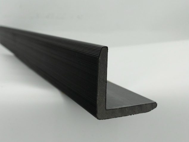 Black L-Trim