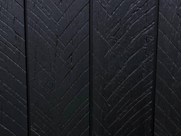 Black Ember Crosscut